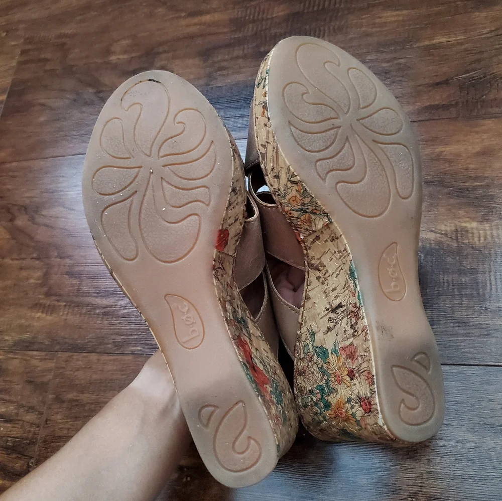 b.o.c. Tan Wedge Leather Sandals, Size 9